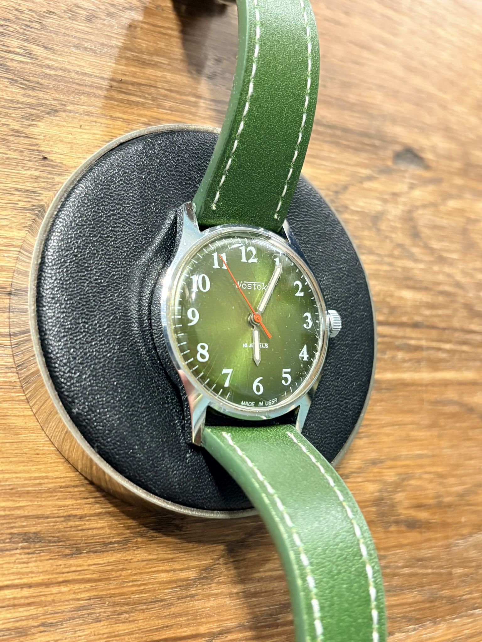 Wostok 2209 zielony sunburst vintage ZSRR zegarek mechaniczny. Bok