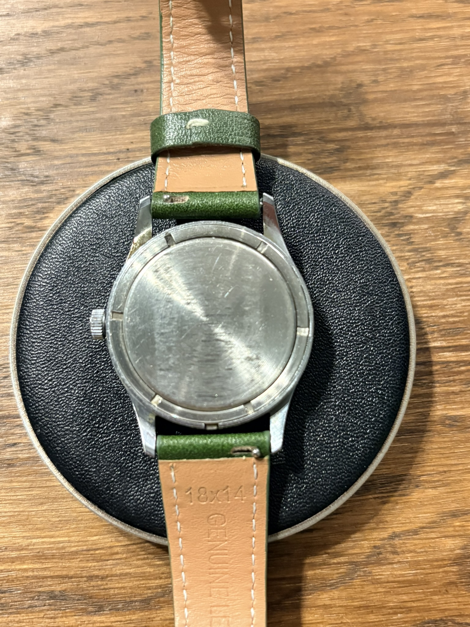 Wostok 2209 zielony sunburst vintage ZSRR zegarek mechaniczny. Dekiel
