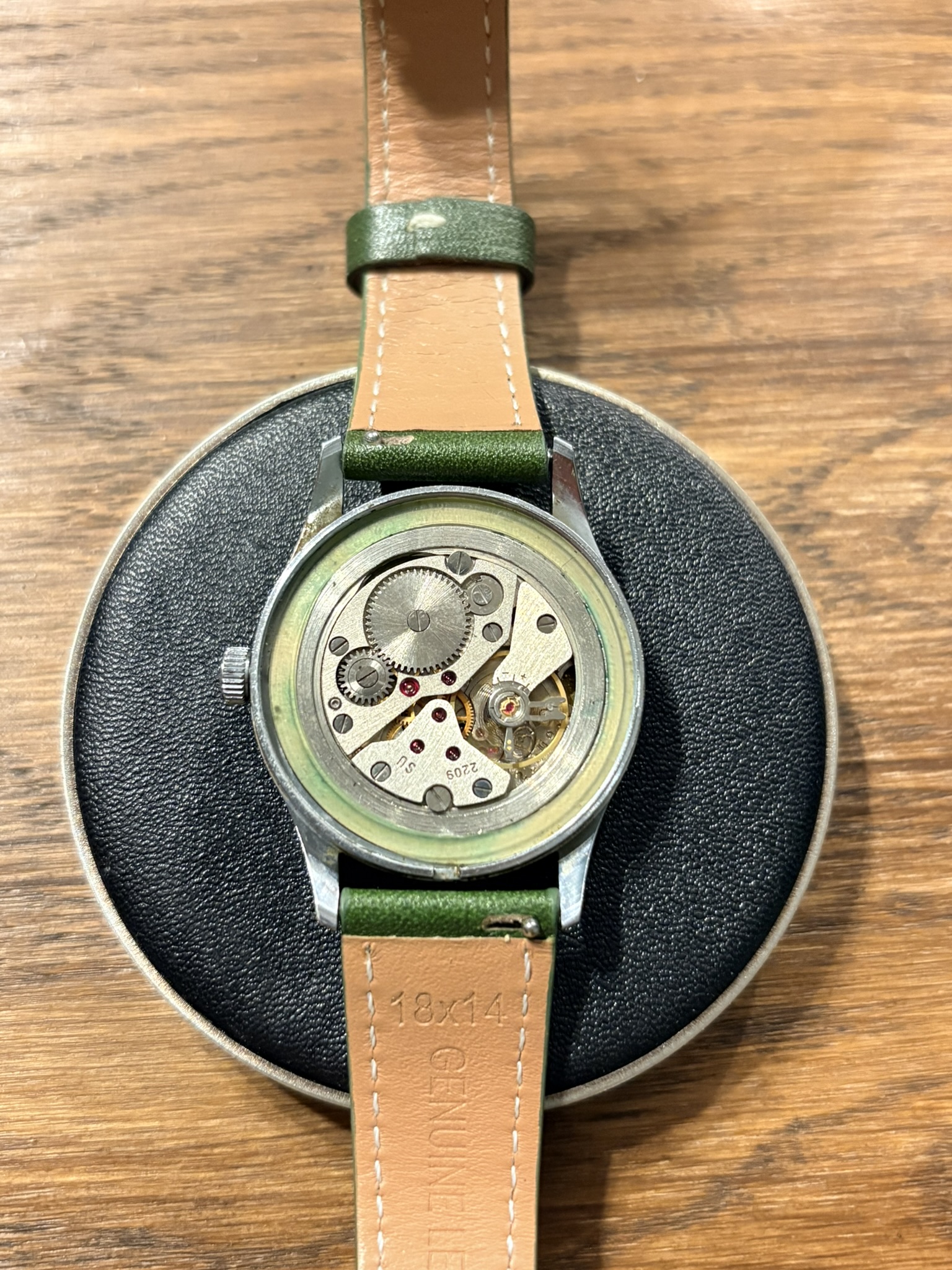 Wostok 2209 zielony sunburst vintage ZSRR zegarek mechaniczny. Werk