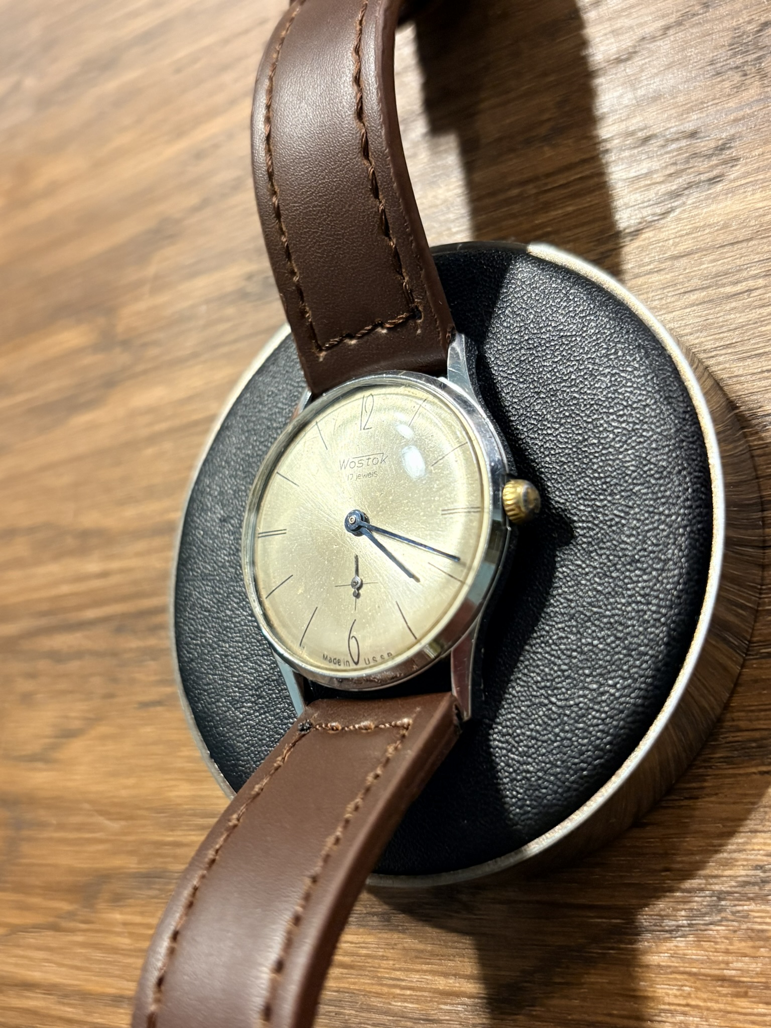 Wostok 2409 złoty sunburst vintage ZSRR zegarek mechaniczny. Koronka