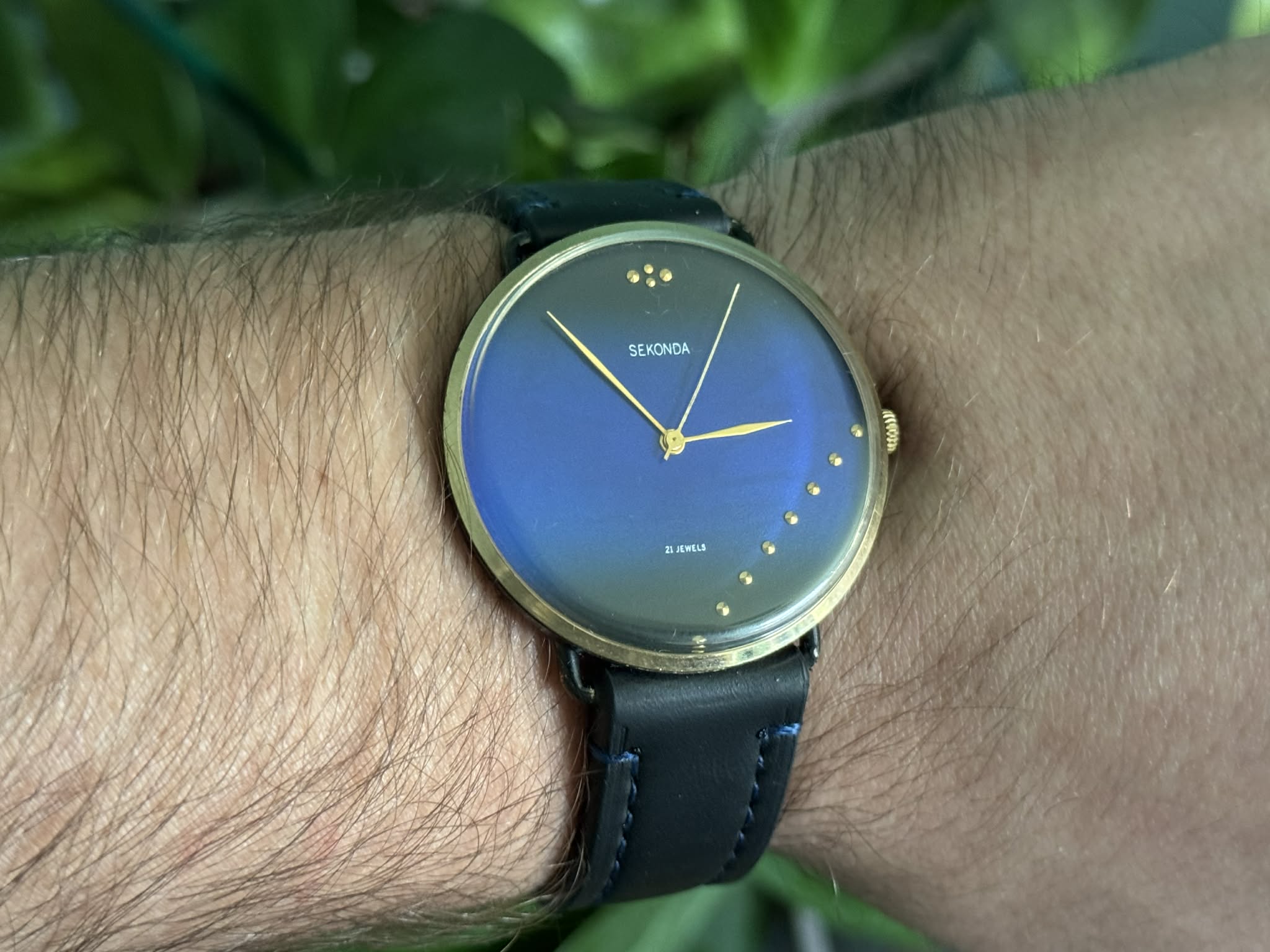 Sekonda niebieska tarcza minimalistyczny zegarek vintage