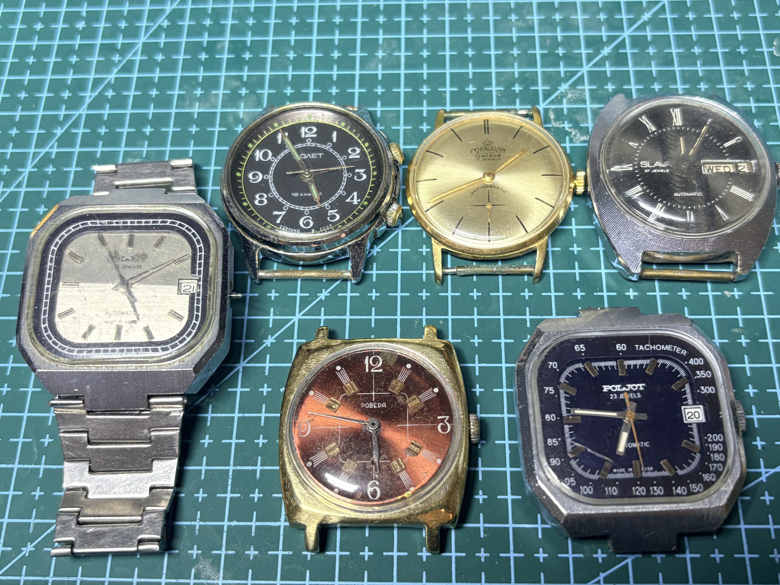 zegarki vintage ZSRR czekające na serwis i opis w kolekcji Wristo