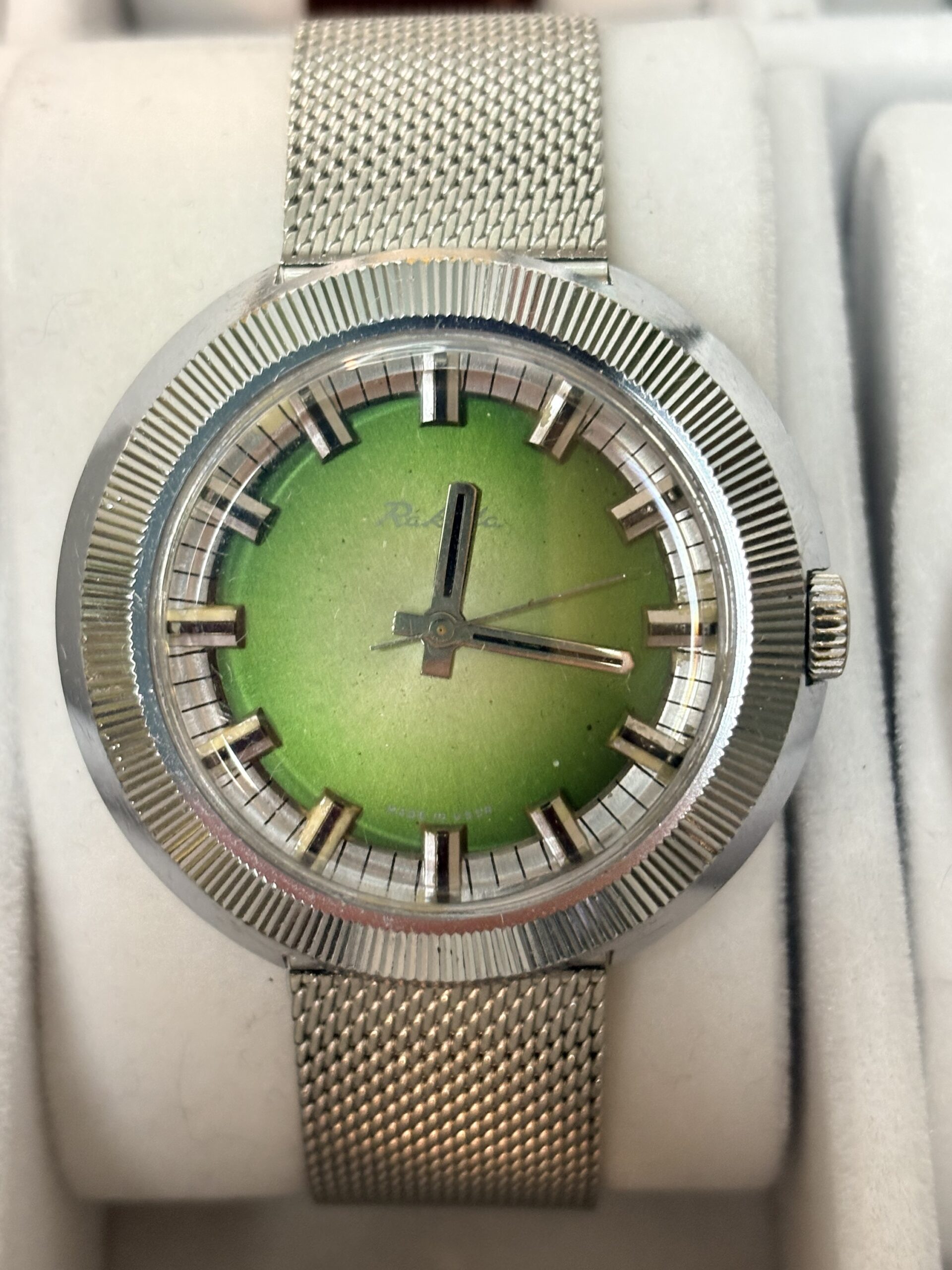 Zegarek Vintage Raketa UFO Zielona – Raketa 2609.HA USSR Sunburst