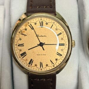 Zegarek Vintage Raketa “Falbanka” USSR – złota Raketa z tarczą patina i mechanizmem 2609.HA