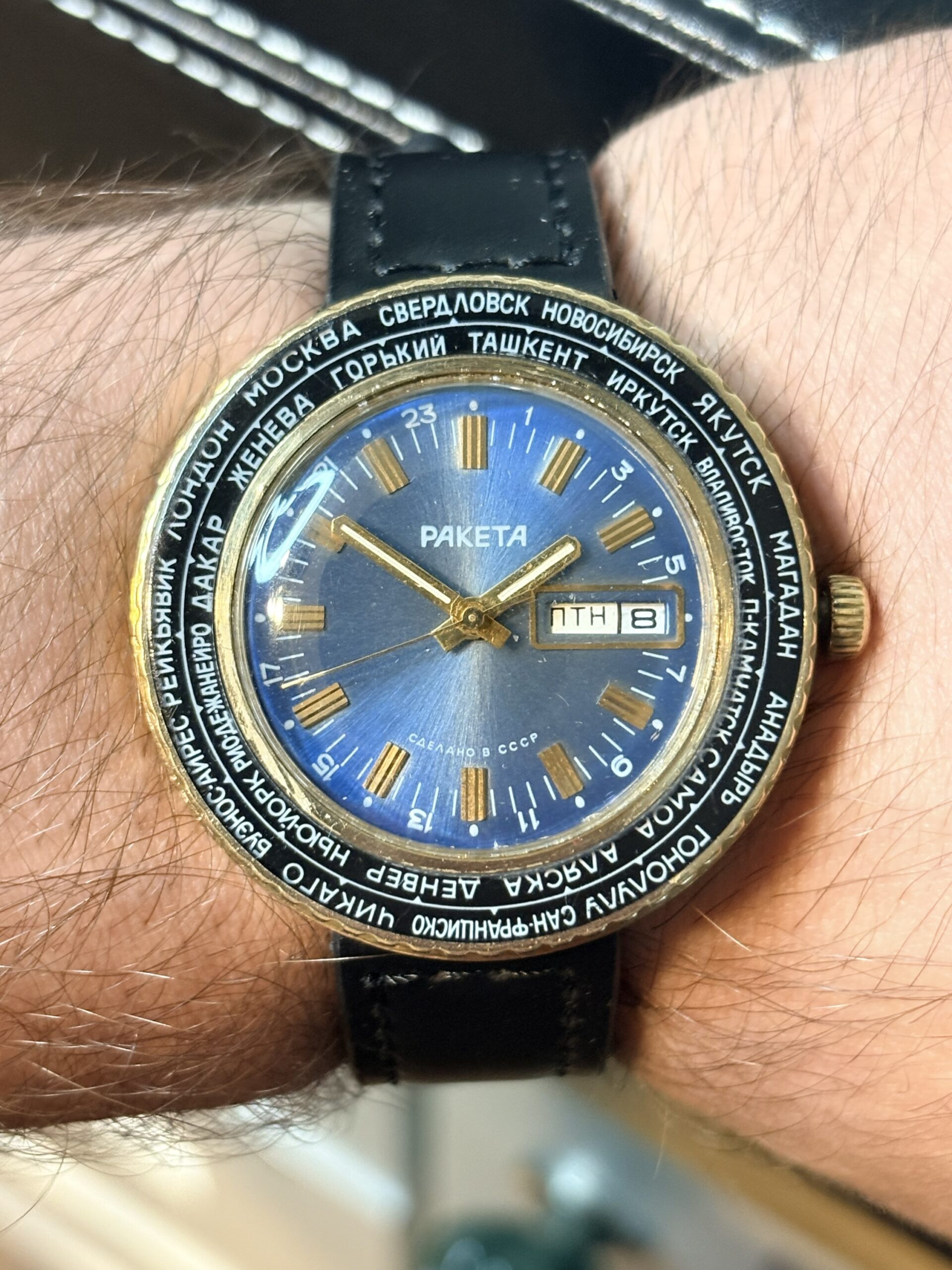Zegarek Vintage Raketa World Time 2628.H Goroda Ice Blue ZSRR - obrazek 2