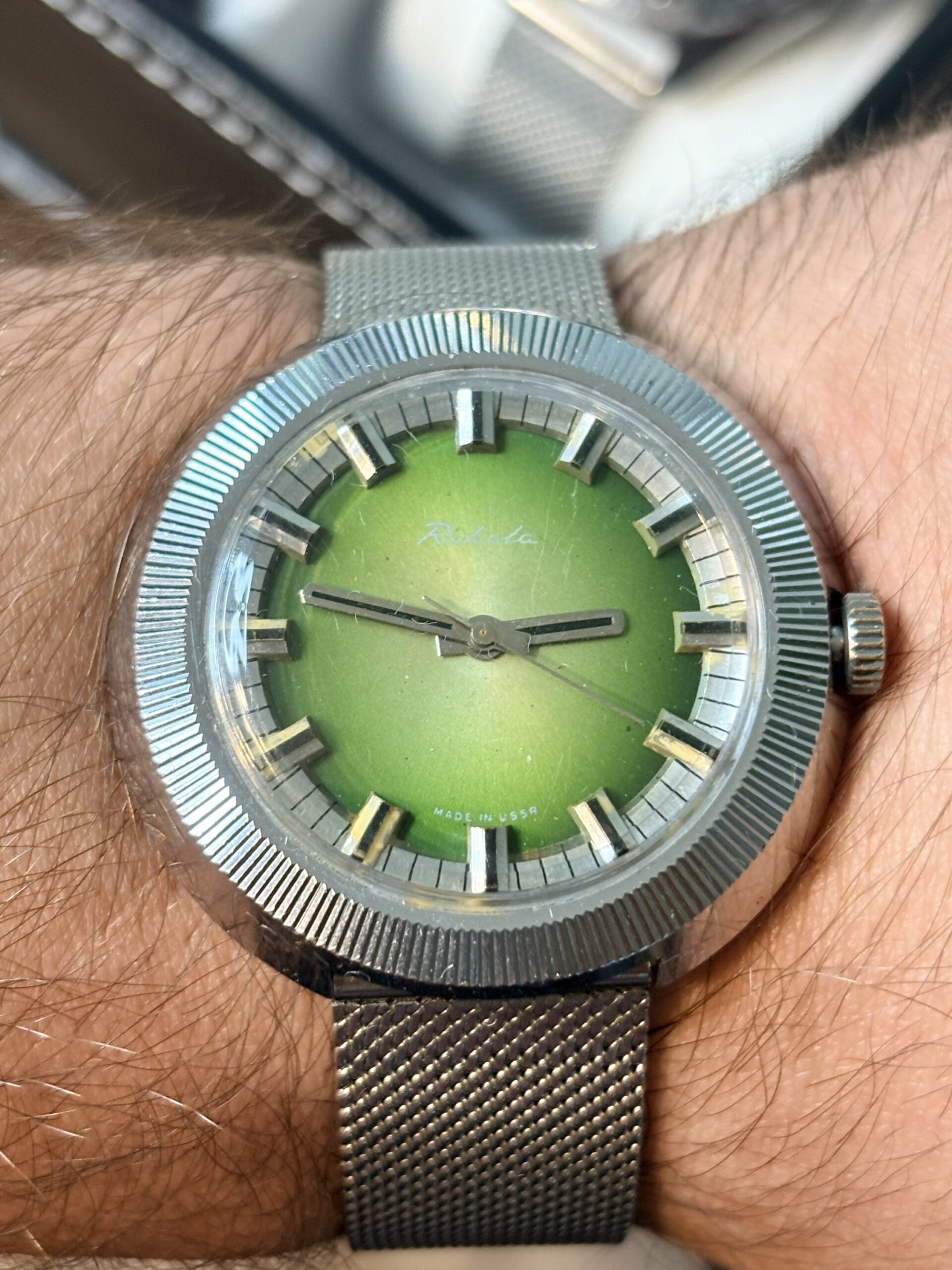 Zegarek Vintage Raketa UFO Zielona – Raketa 2609.HA USSR Sunburst - obrazek 2