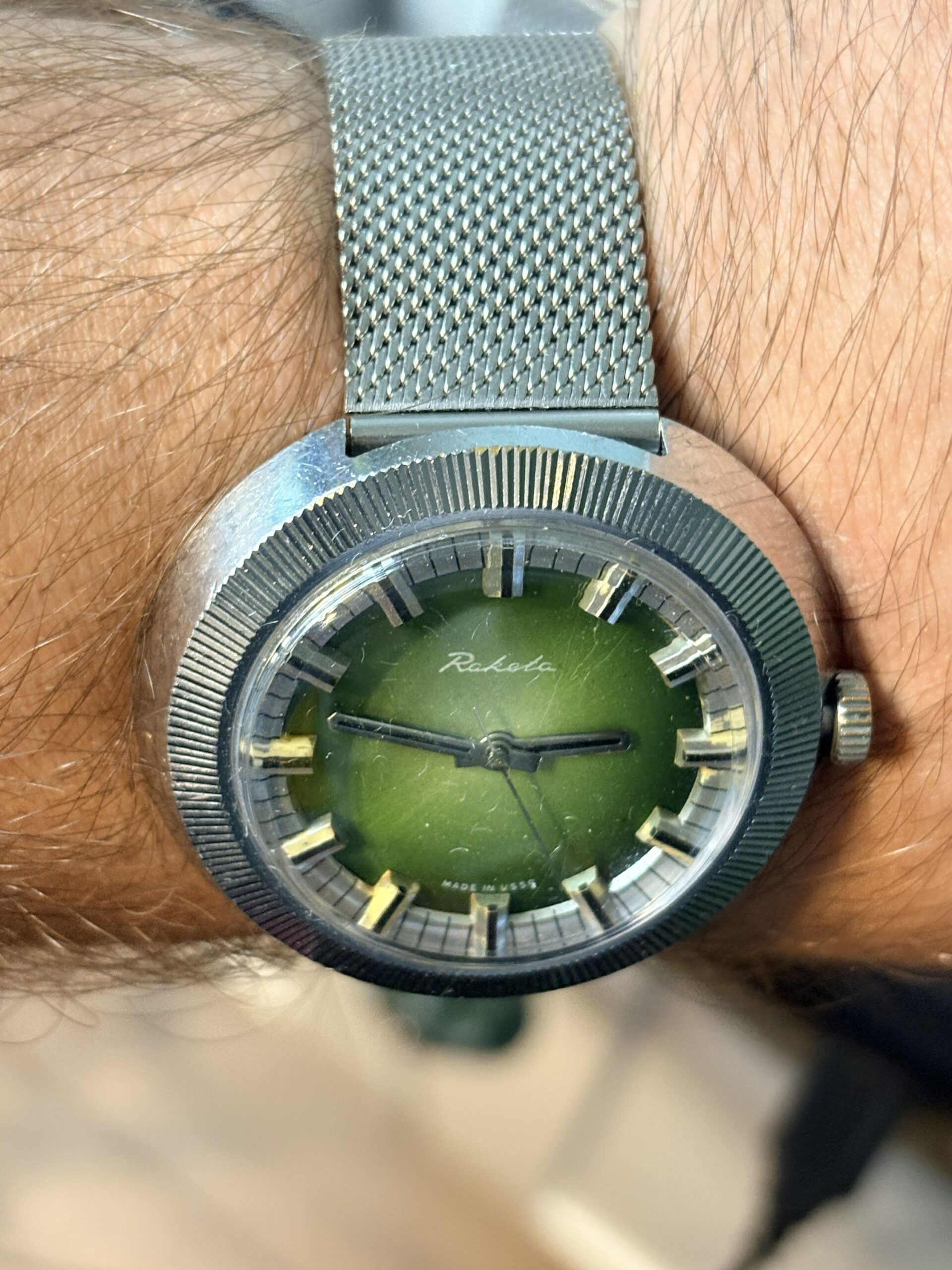 Zegarek Vintage Raketa UFO Zielona – Raketa 2609.HA USSR Sunburst - obrazek 4